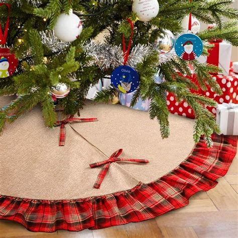 FITS MOST TREES: the box skirt covers around 22 inches by 22 inches allowing it to fit most Christmas tree stands; DURABLE TREE SKIRT ALTERNATIVE: decorate your Christmas tree base with a durable mango wood that will last for years to come! The tree skirt is a beautiful alternative to the typical fabric skirt.